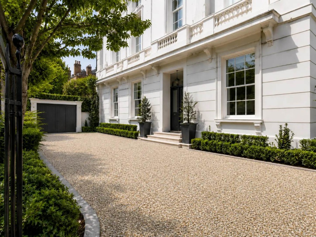 Resin bound driveway installation in Westminster by Windsor Resin Driveways