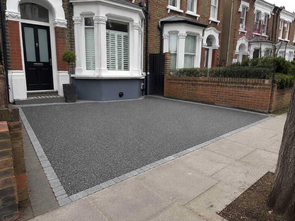 Anthracite resin bound driveway on Victorian terrace property by Windsor Resin Driveways