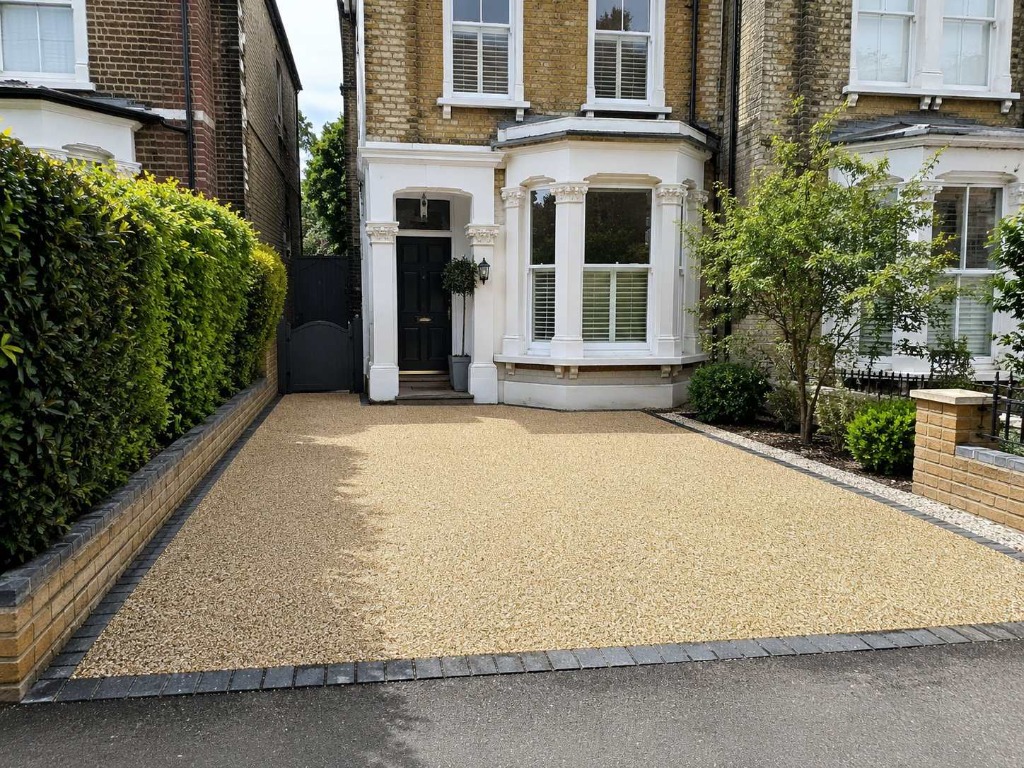 Caramel Latte resin bound front driveway on Victorian semi-detached London property by Windsor Resin Driveways