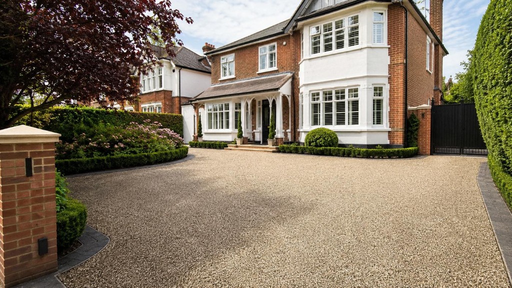 Resin bound driveway in Windsor & Maidenhead by Windsor Resin Driveways